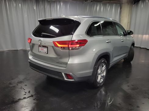 Used 2018 Toyota Highlander Limited AWD/4WD image 8
