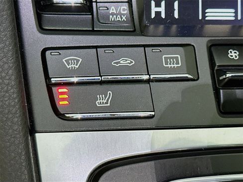 Used 2018 Porsche 718 Cayman GTS image 22