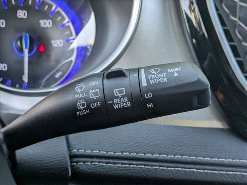 Used 2024 Chrysler Pacifica Limited w/ S Appearance Package FWD image 13