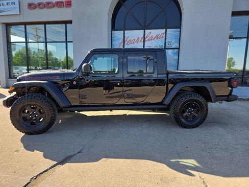 Used 2023 Jeep Gladiator Mojave w/ Cold Weather Group AWD/4WD image 6