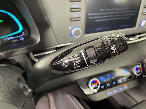 New 2026 Hyundai Elantra Hybrid FWD image 10