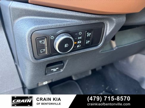 Used 2024 Ford Bronco Outer Banks AWD/4WD image 11