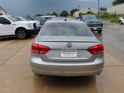 Used 2012 Volkswagen Passat TDI SEL Premium FWD image 7