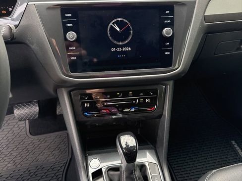 Used 2023 Volkswagen Tiguan SE image 24