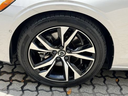 Certified 2023 Volvo S60 B5 Plus w/ Climate Package AWD/4WD image 11