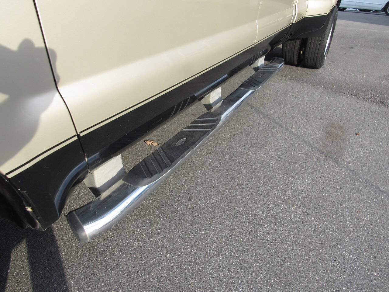 Used 2008 Ford F350 Lariat AWD/4WD image 16