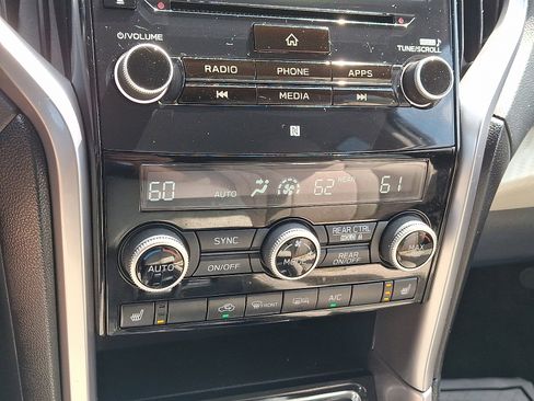 Used 2022 Subaru Ascent Premium w/ Convenience Package image 15