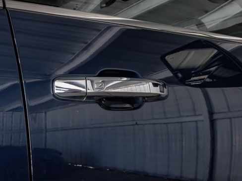 Used 2022 Chevrolet Silverado 2500 LTZ w/ LTZ Plus Package image 42