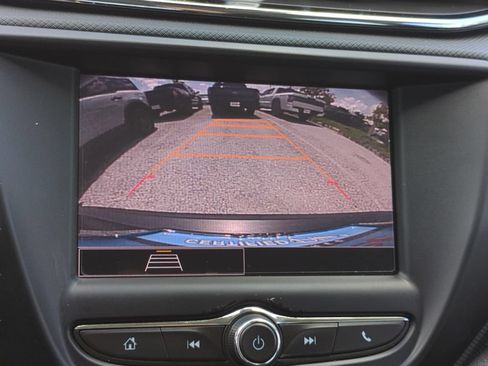 Used 2023 Chevrolet TrailBlazer LS FWD image 16