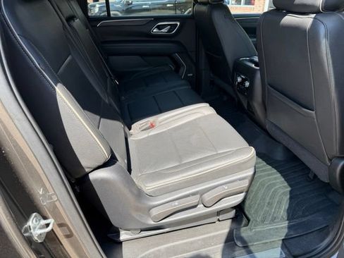 Used 2021 GMC Yukon XL SLT AWD/4WD image 22