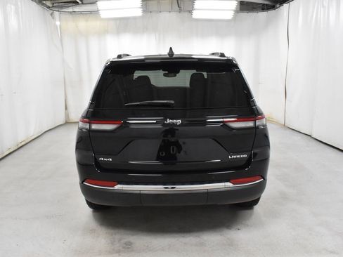 Used 2023 Jeep Grand Cherokee Laredo w/ Luxury Tech Group I image 6