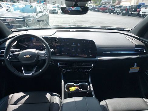 New 2026 Chevrolet Traverse LT w/ Driver Confidence Package FWD image 15