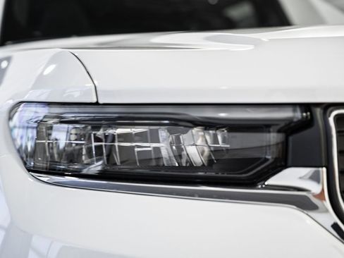 New 2025 Jeep Grand Cherokee image 12