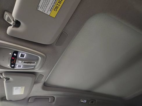 Certified 2026 Volvo XC40 B5 Plus AWD/4WD image 25