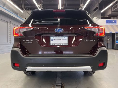 Used 2023 Subaru Outback Limited image 7