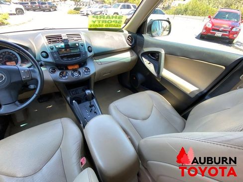 Used 2011 Toyota RAV4 Limited w/ Limited Extra Value Pkg AWD/4WD image 28