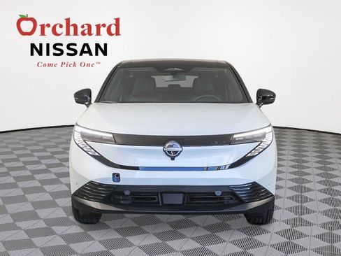 New 2026 Nissan Leaf SV+ w/ Illuminated Package FWD image 6