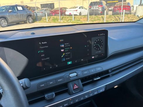 Used 2025 Kia K4 LXS image 20