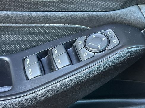 Used 2023 Chevrolet Traverse Premier w/ Redline Edition image 12