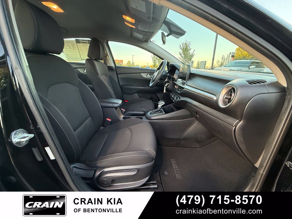 Certified 2021 Kia Forte Sedan FWD image 29