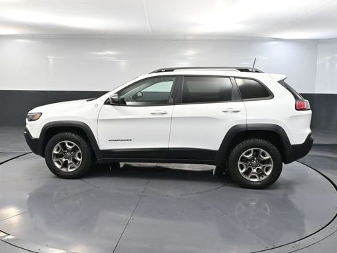 Used 2019 Jeep Cherokee Trailhawk image 9