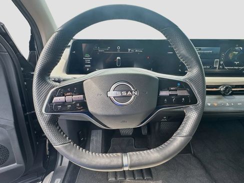 Used 2024 Nissan Ariya AWD image 12