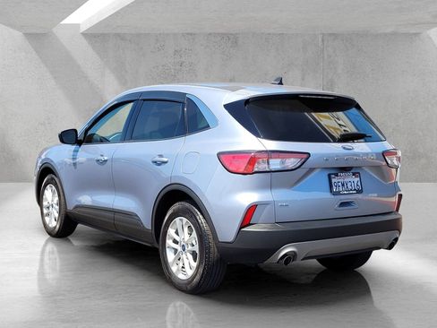 Used 2022 Ford Escape SE w/ Convenience Package FWD image 6