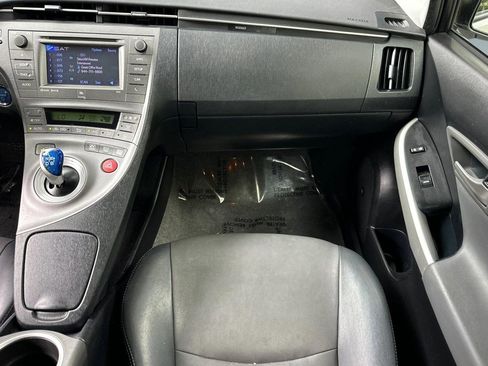 Used 2013 Toyota Prius Four FWD image 30