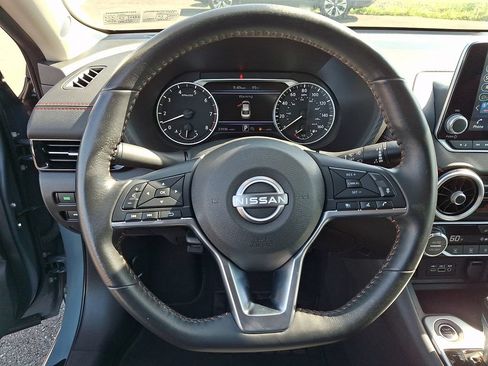 Certified 2024 Nissan Sentra SR FWD image 18