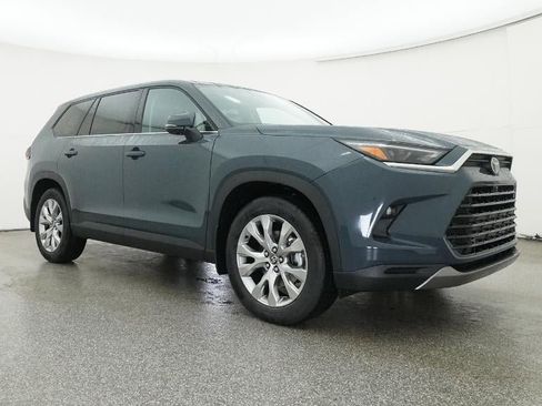 New 2026 Toyota Grand Highlander Limited image 29