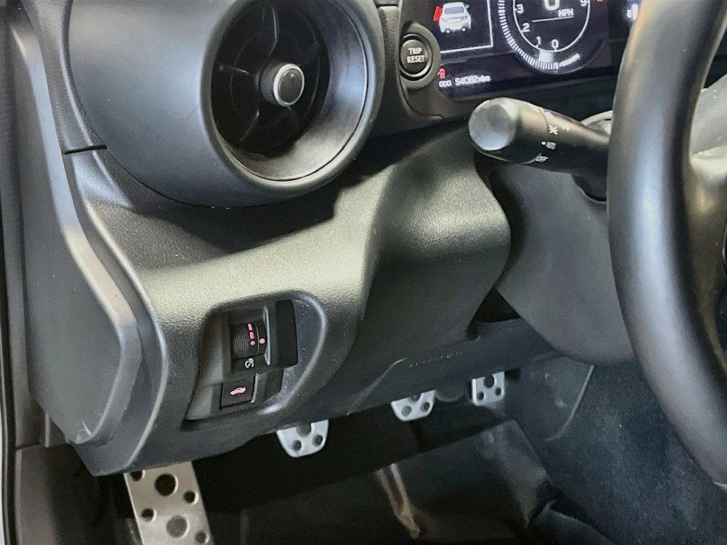 Used 2022 Toyota GR86 Premium w/ ALL Weather Mat Package (TMS) RWD image 10