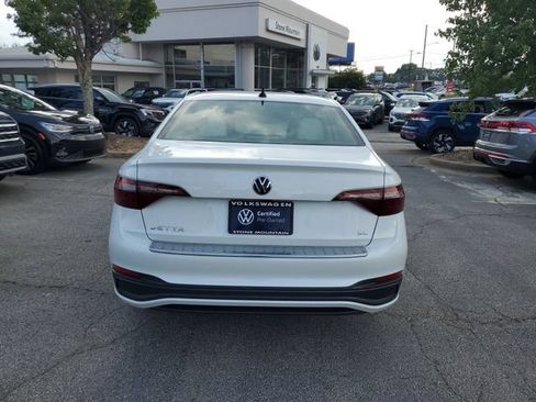 Certified 2024 Volkswagen Jetta SE FWD image 5
