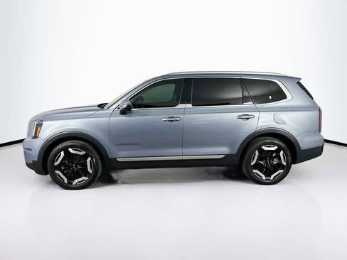 Used 2025 Kia Telluride EX X-Line AWD/4WD image 3