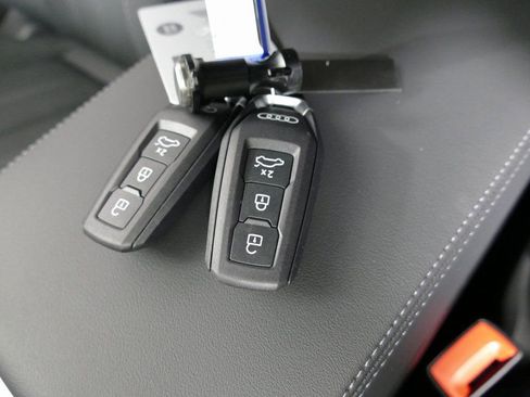 New 2025 Audi Q5 Premium Plus image 13