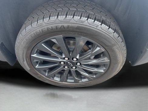 Used 2023 Chevrolet Traverse RS AWD/4WD image 9