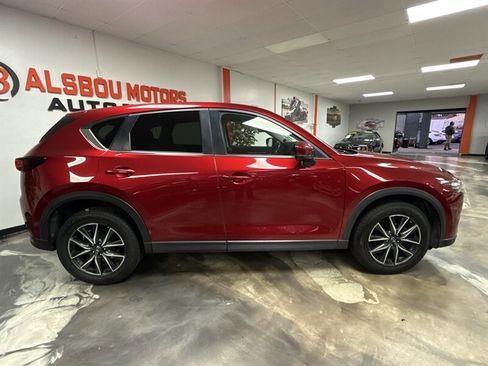 Used 2018 MAZDA CX-5 Touring w/ Preferred Equipment Package image 3