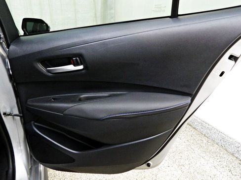 Used 2022 Toyota Corolla SE FWD image 11
