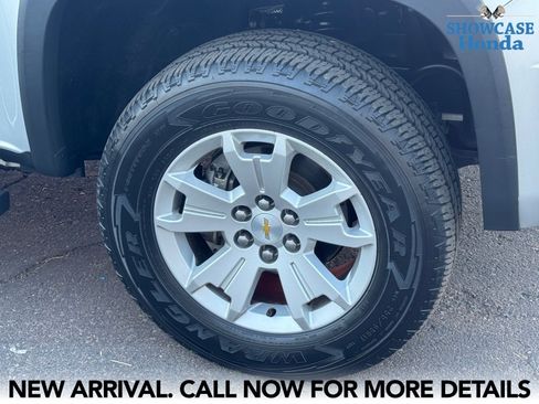 Used 2015 Chevrolet Colorado LT w/ Luxury Package image 7