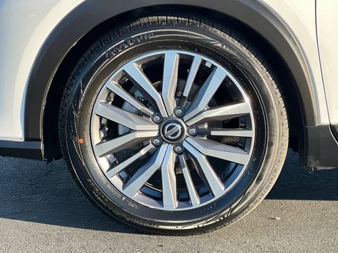 Used 2021 Nissan Kicks SV image 28