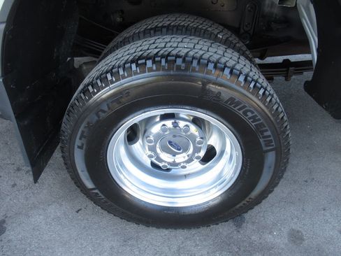 Used 2021 Ford F350 Lariat w/ Lariat Ultimate Package image 10