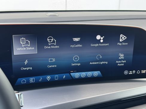 New 2026 Cadillac Vistiq Luxury image 24