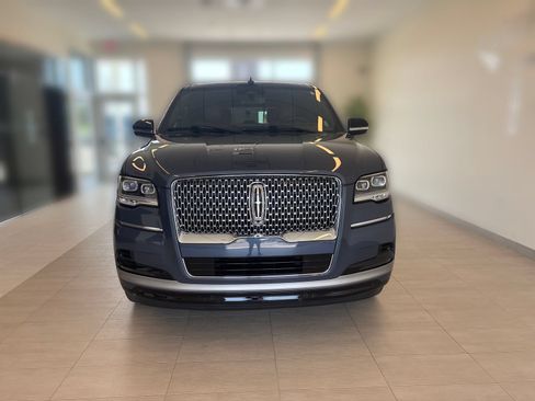 Certified 2022 Lincoln Navigator Reserve AWD/4WD image 5