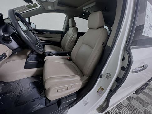 Used 2018 Honda Odyssey Elite image 15