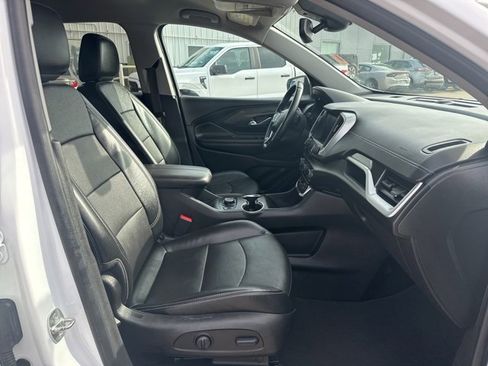 Used 2023 GMC Terrain SLT image 10