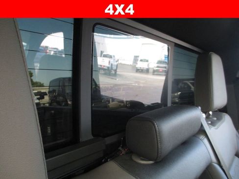 Used 2023 Chevrolet Silverado 1500 ZR2 w/ Technology Package AWD/4WD image 27