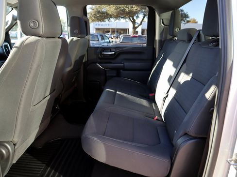 Used 2023 GMC Sierra 2500 SLE image 19