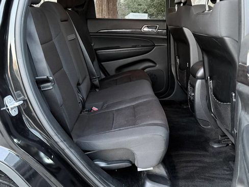 Used 2012 Jeep Grand Cherokee Laredo image 29