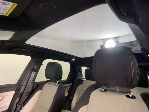 Certified 2025 Land Rover Discovery Sport Dynamic SE image 14