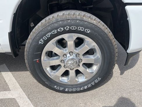 New 2026 RAM 2500 Laramie AWD/4WD image 10