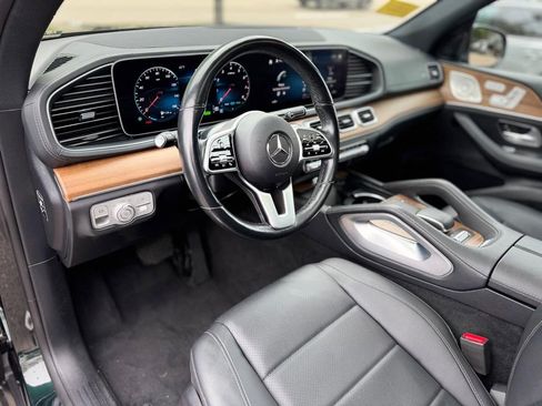 Used 2023 Mercedes-Benz GLS 450 4MATIC image 15